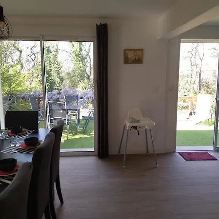 La Maison D'en La Capelle-et-Masmolene